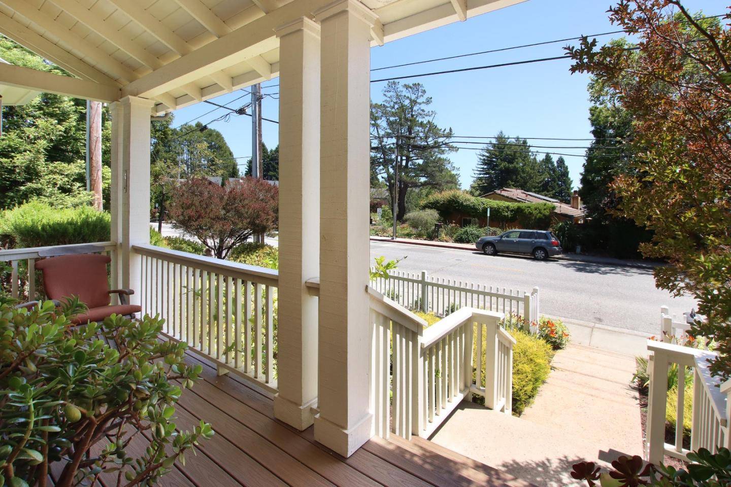 Santa Cruz, CA 95060,332 Meder ST