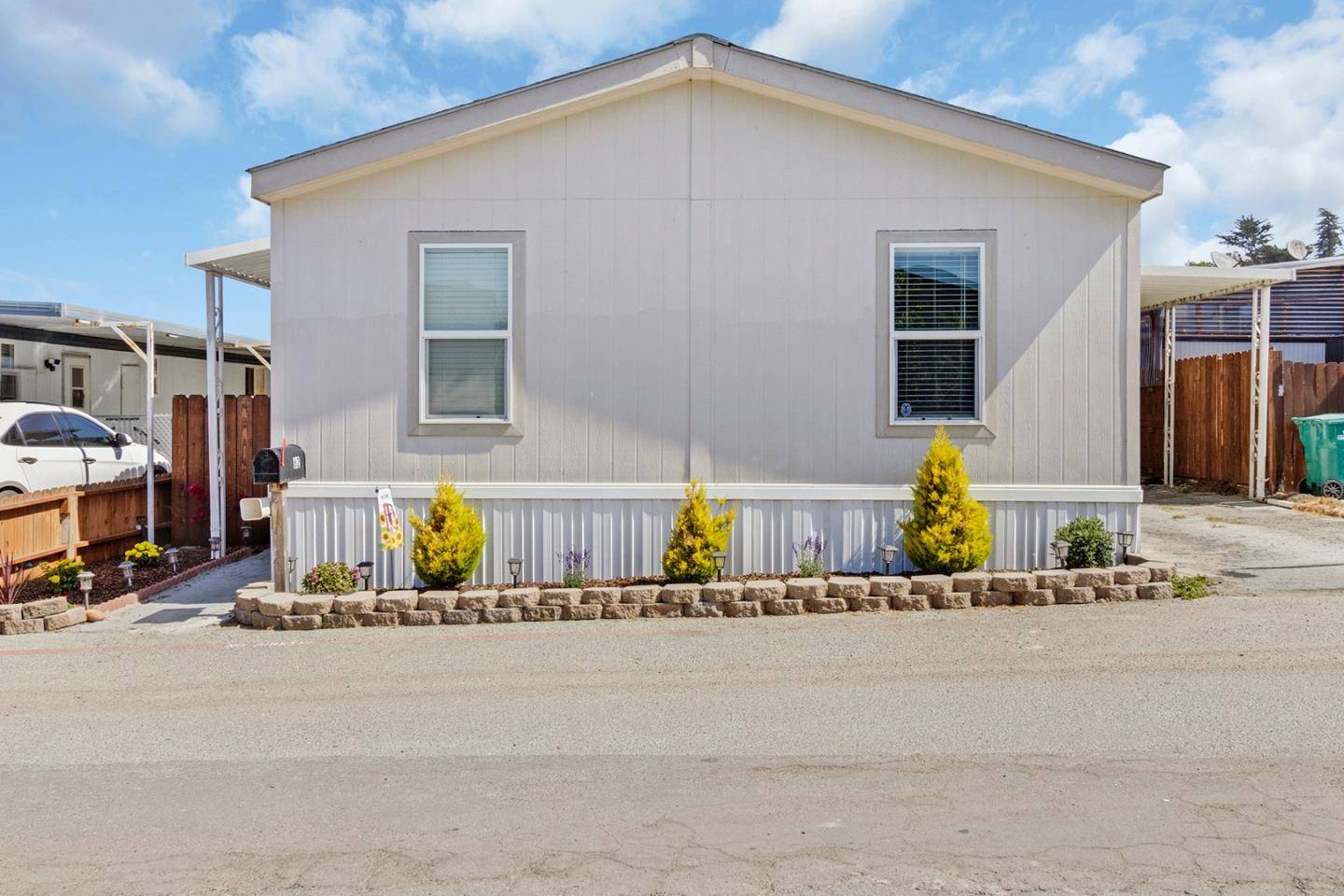 Moss Landing, CA 95039,1900 Highway 1 62