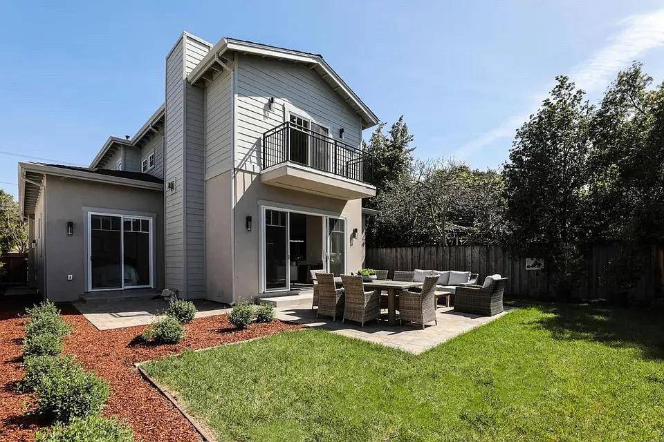 Menlo Park, CA 94025,1911 Menalto AVE