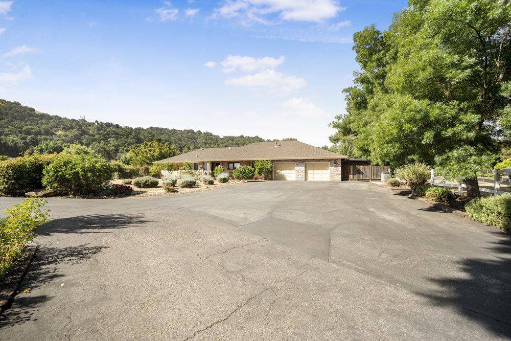Morgan Hill, CA 95037,1090 W Edmundson AVE