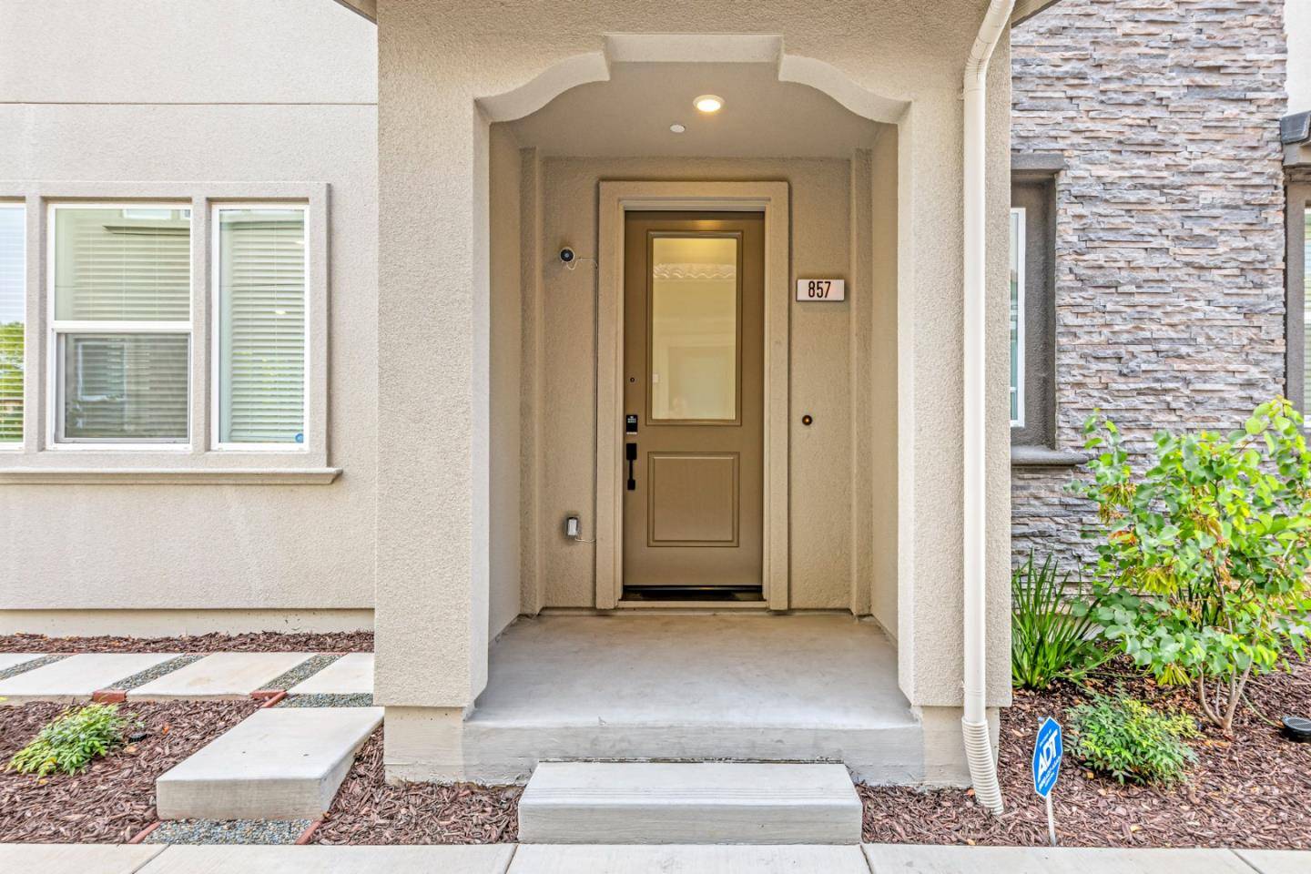Morgan Hill, CA 95037,857 Fatima Ln