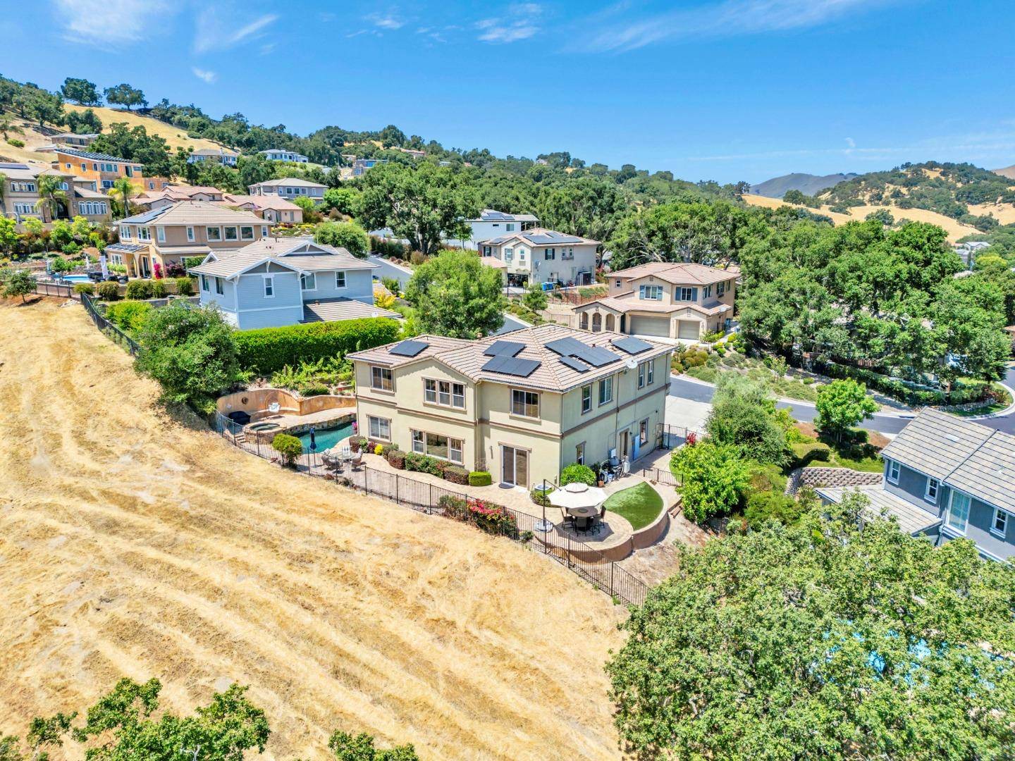 Gilroy, CA 95020,1930 Saffron CT