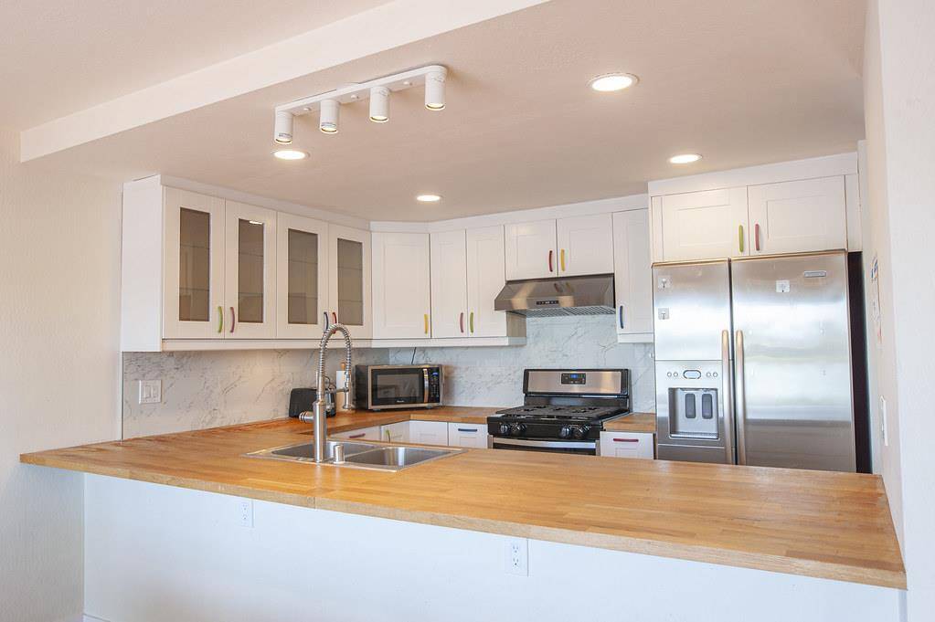 San Mateo, CA 94403,3361 Kimberly WAY