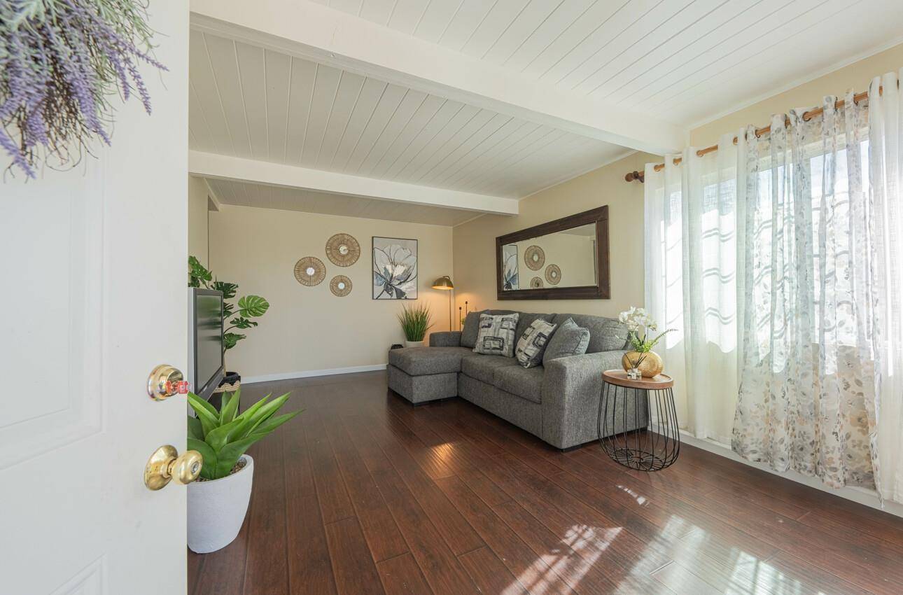 Salinas, CA 93906,547 Chaparral ST