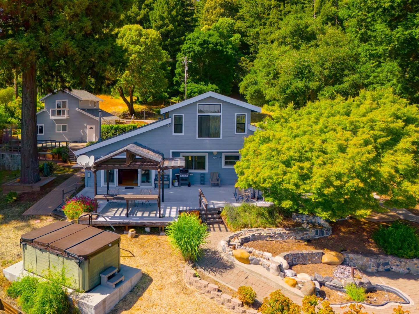 Aptos, CA 95003,132 Pax Place CT