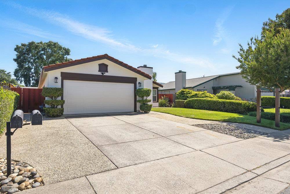 Gilroy, CA 95020,1180 Peterson DR