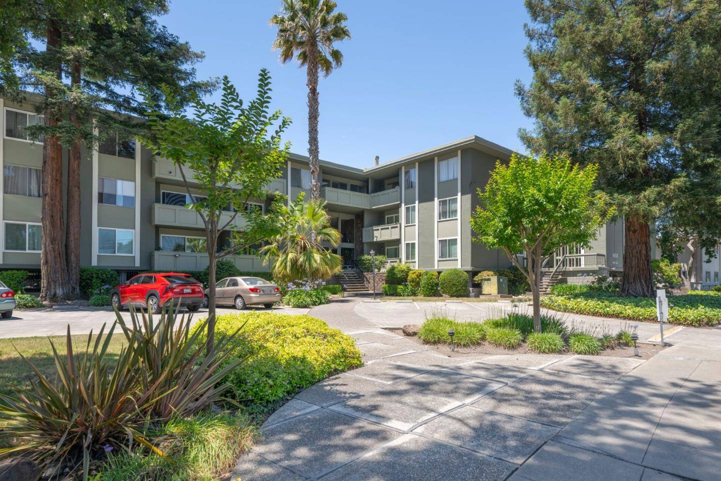 Redwood City, CA 94061,1458 HUDSON ST 305 317