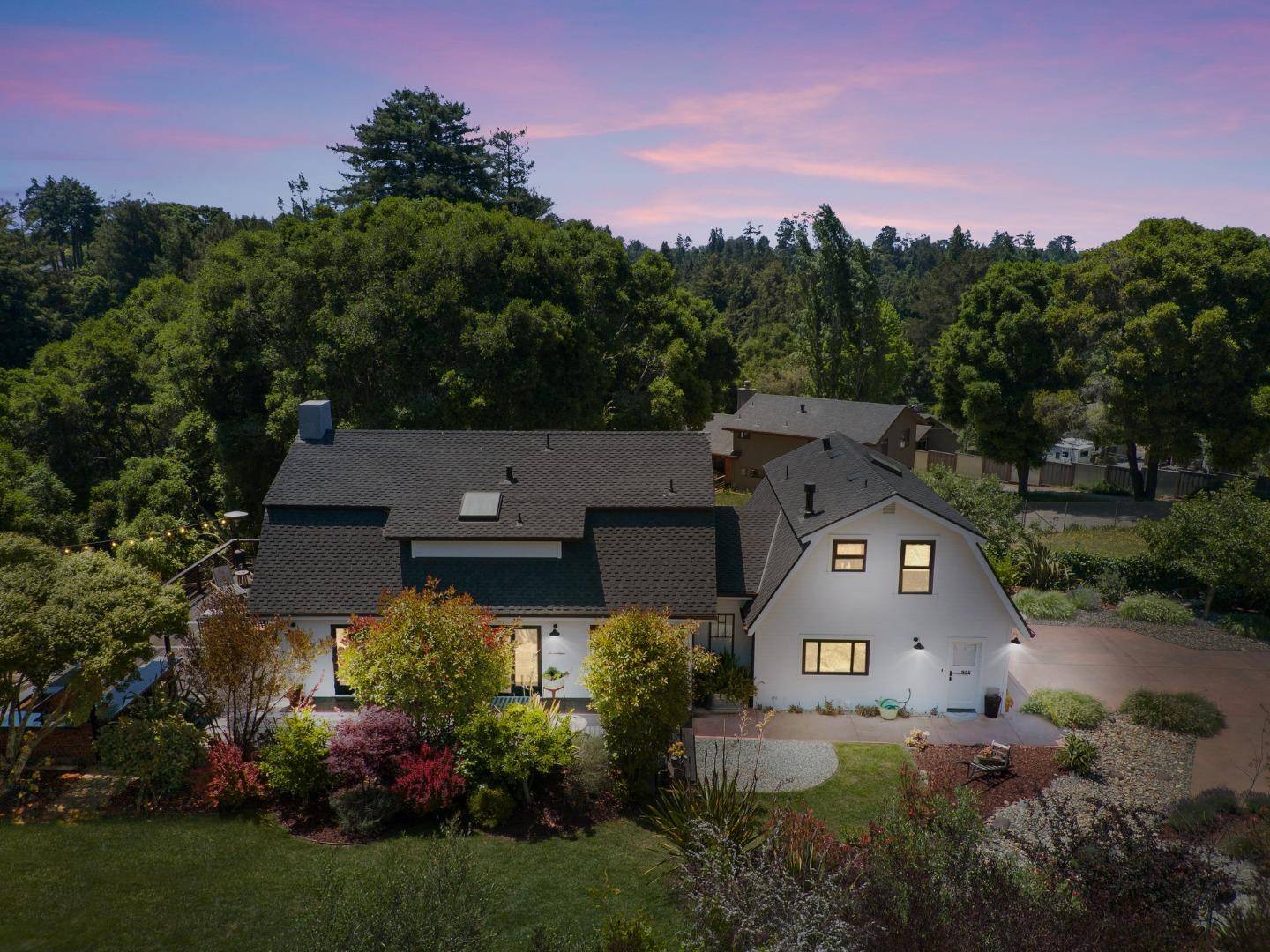 Aptos, CA 95003,995 Old Farm LN
