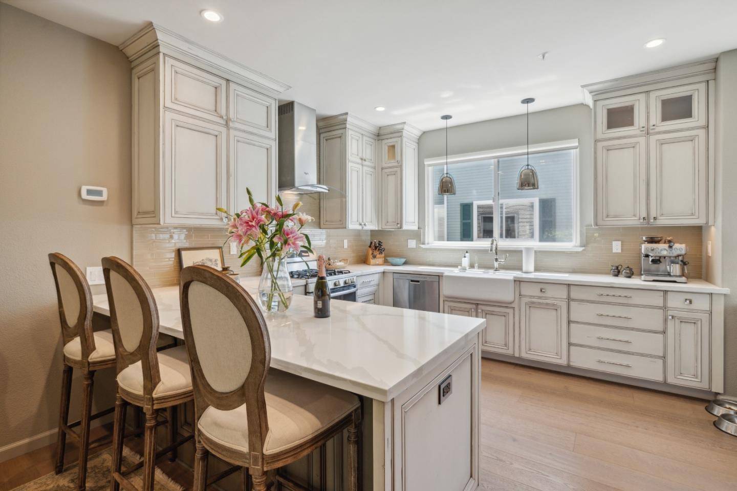 Santa Cruz, CA 95060,113 Claremont TER