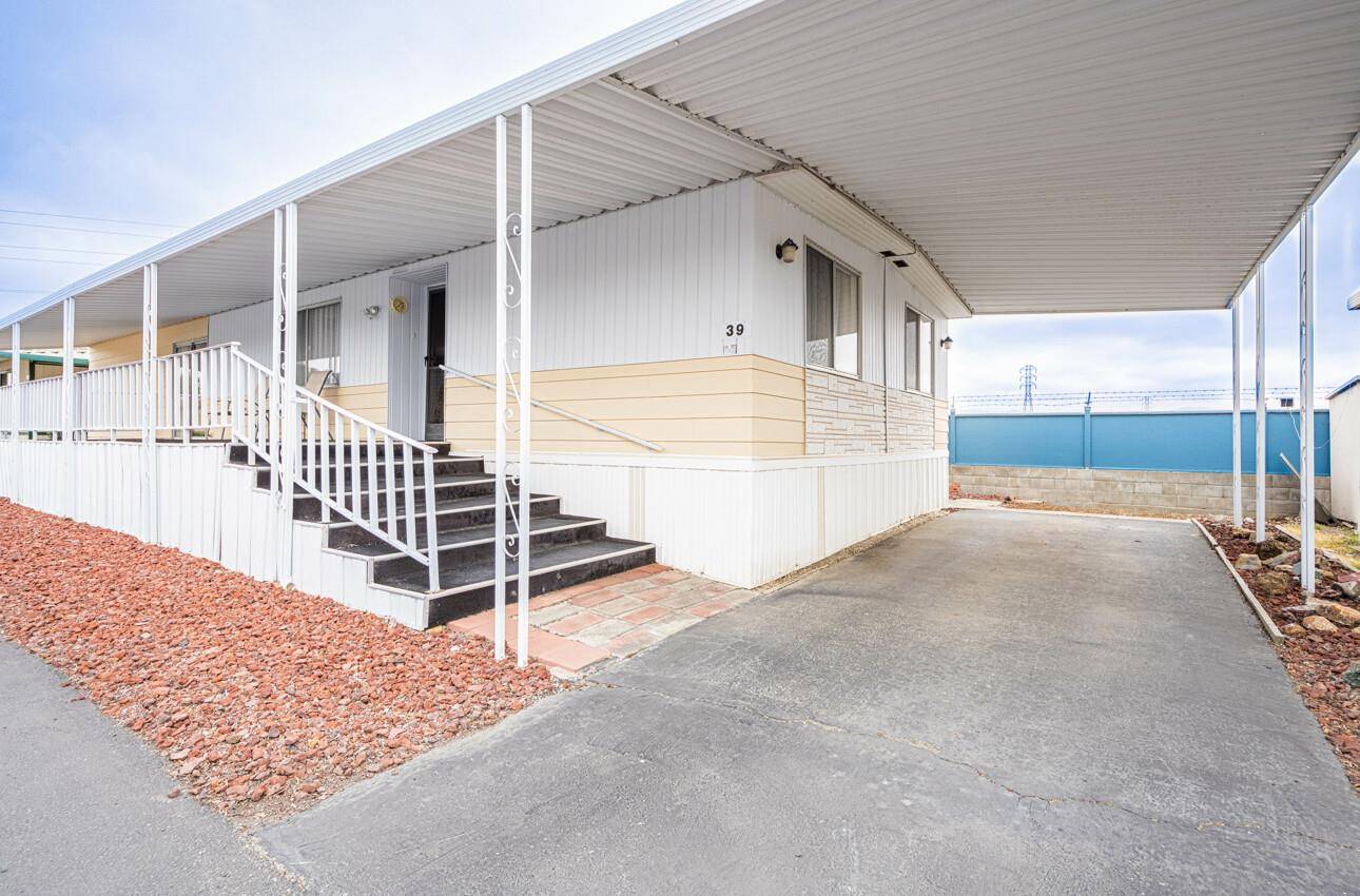 Salinas, CA 93905,150 Kern ST 39