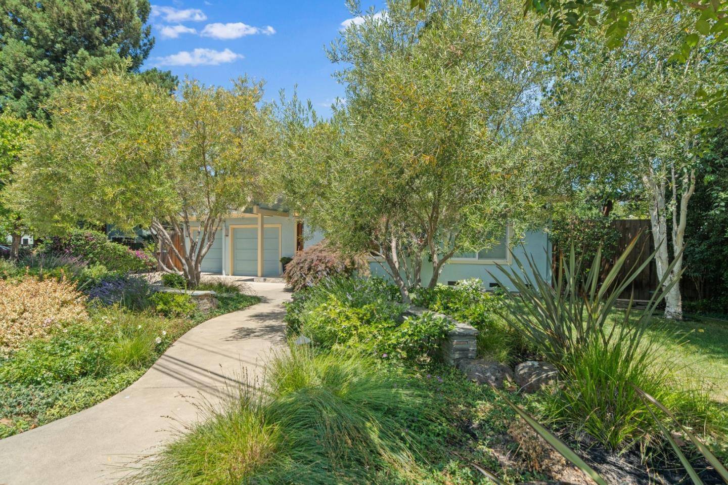 Mountain View, CA 94040,989 Lane AVE