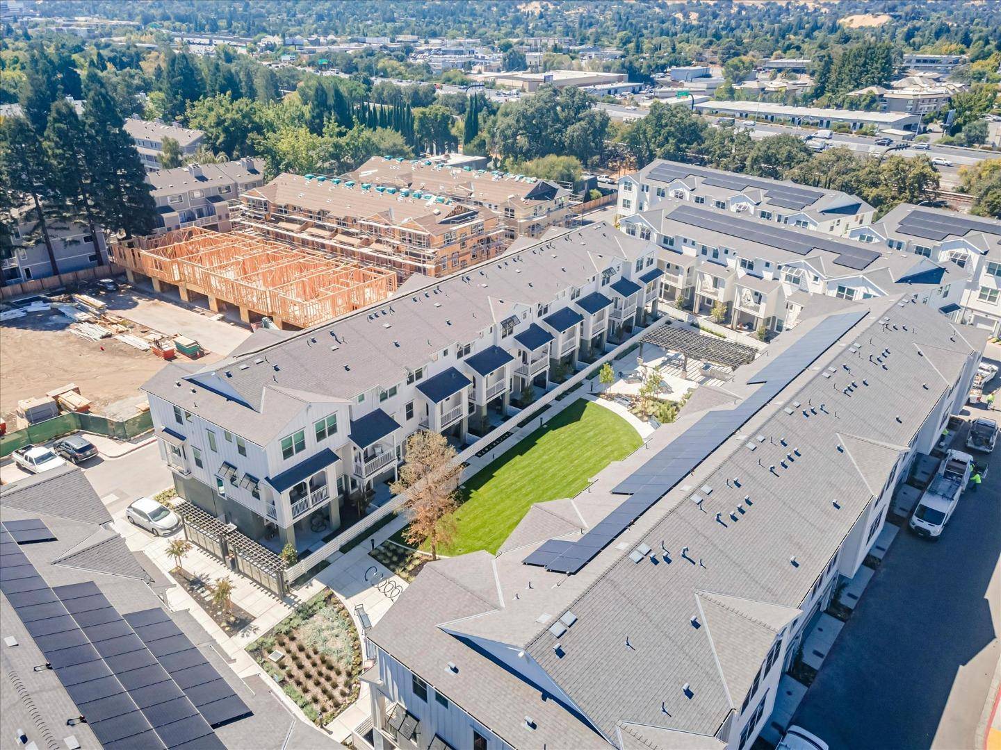 Walnut Creek, CA 94597,230 Oak CIR