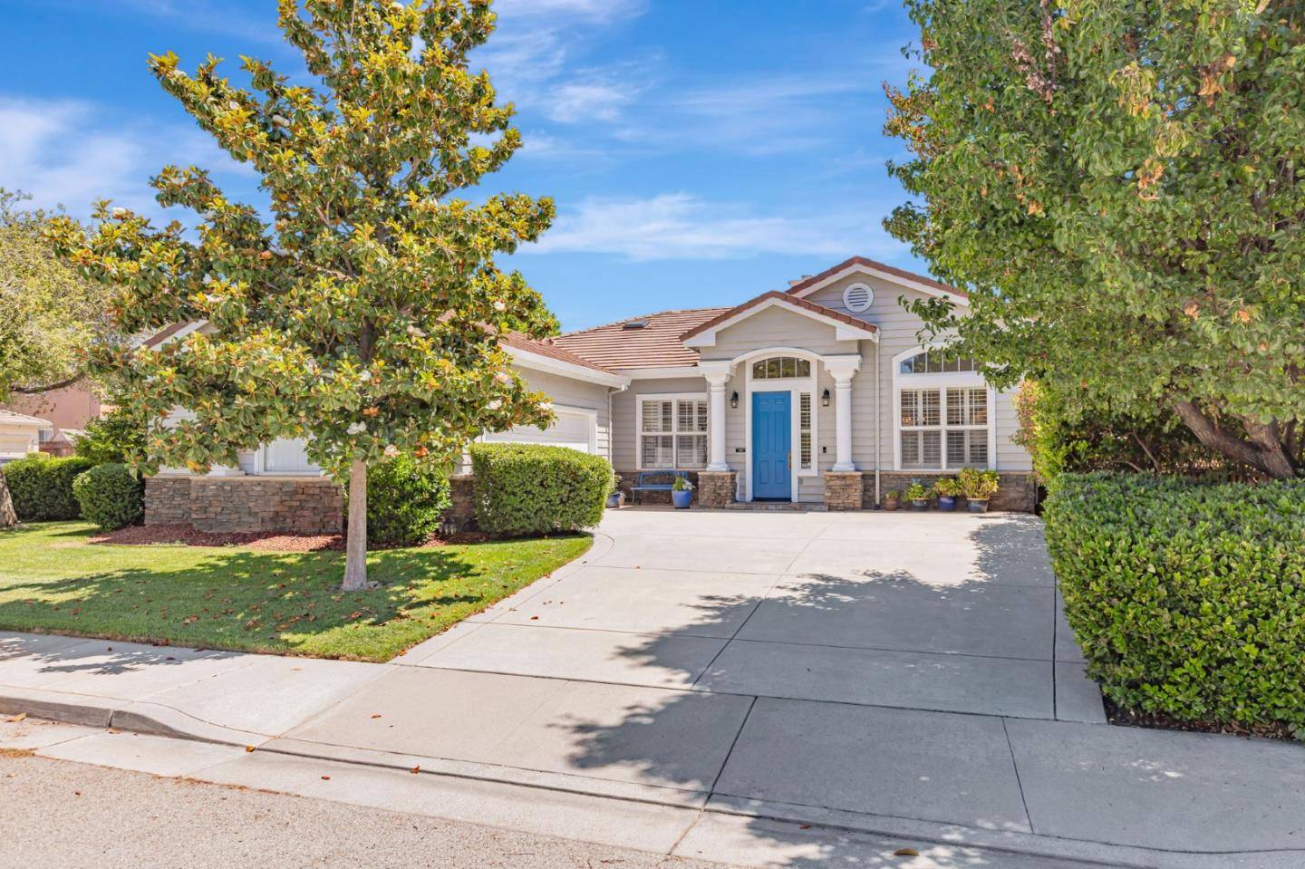 Morgan Hill, CA 95037,18400 Capistrano WAY