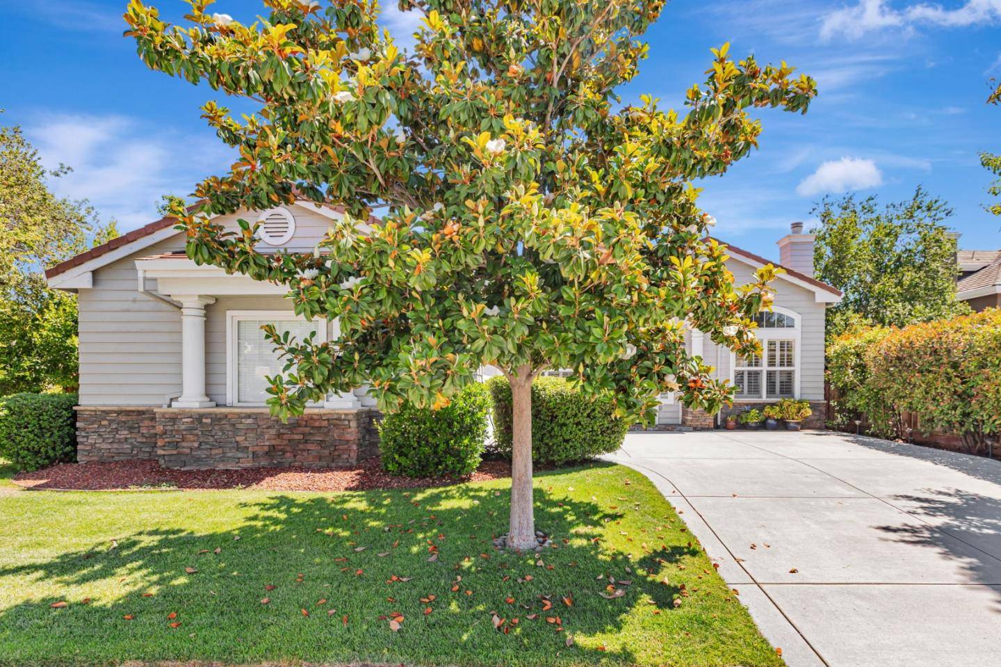 Morgan Hill, CA 95037,18400 Capistrano WAY