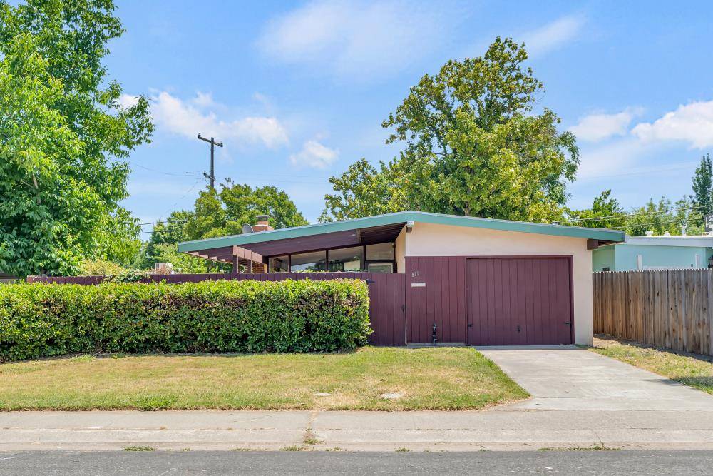 West Sacramento, CA 95605,801 Douglas ST