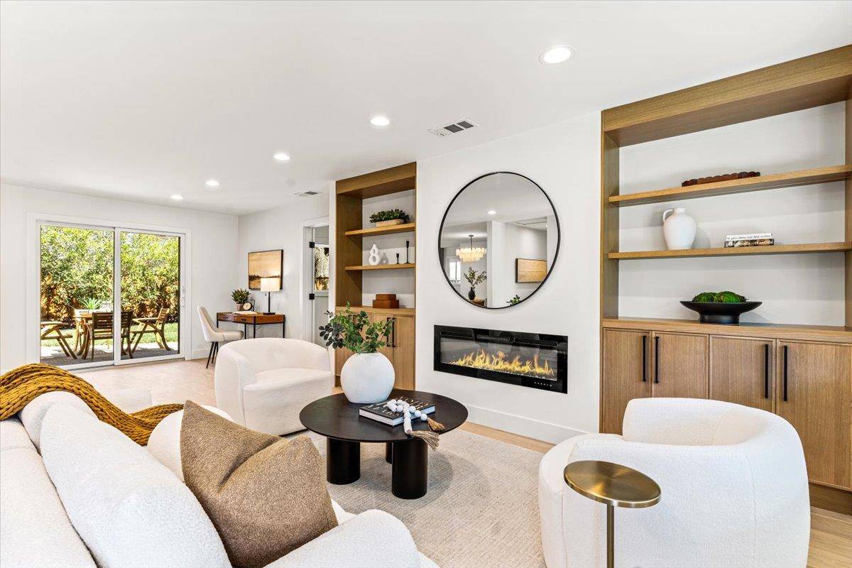 Los Gatos, CA 95032,15640 Gardenia WAY