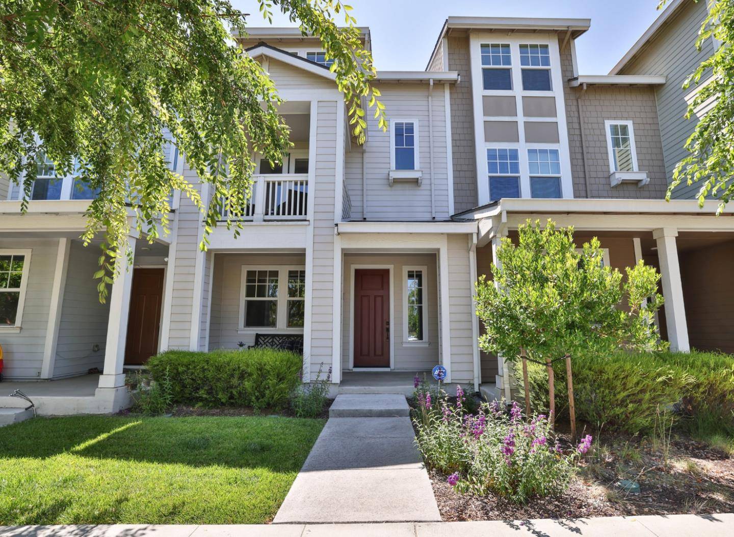 Mountain View, CA 94043,3917 Pyramid WAY