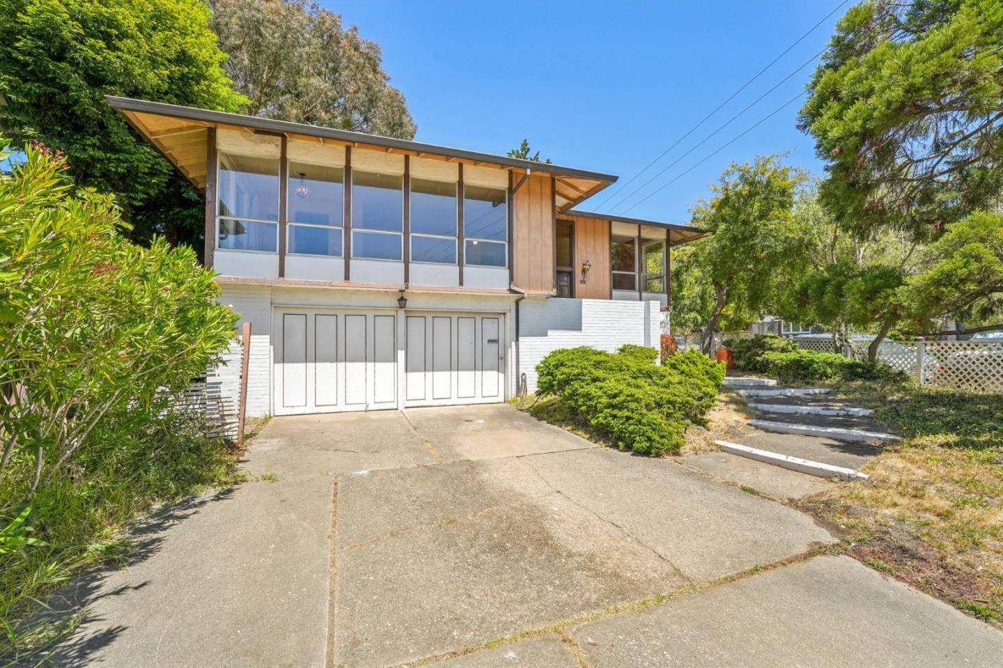 Pacifica, CA 94044,2 Sequoia WAY
