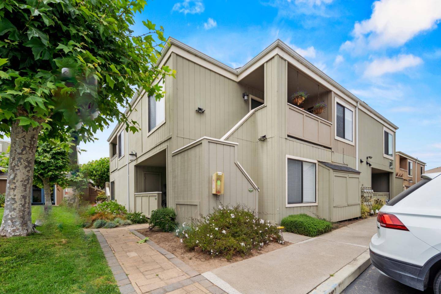 Monterey, CA 93940,820 Casanova AVE 69