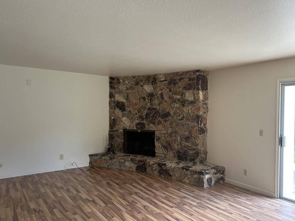 Salinas, CA 93901,1230 Pasatiempo WAY