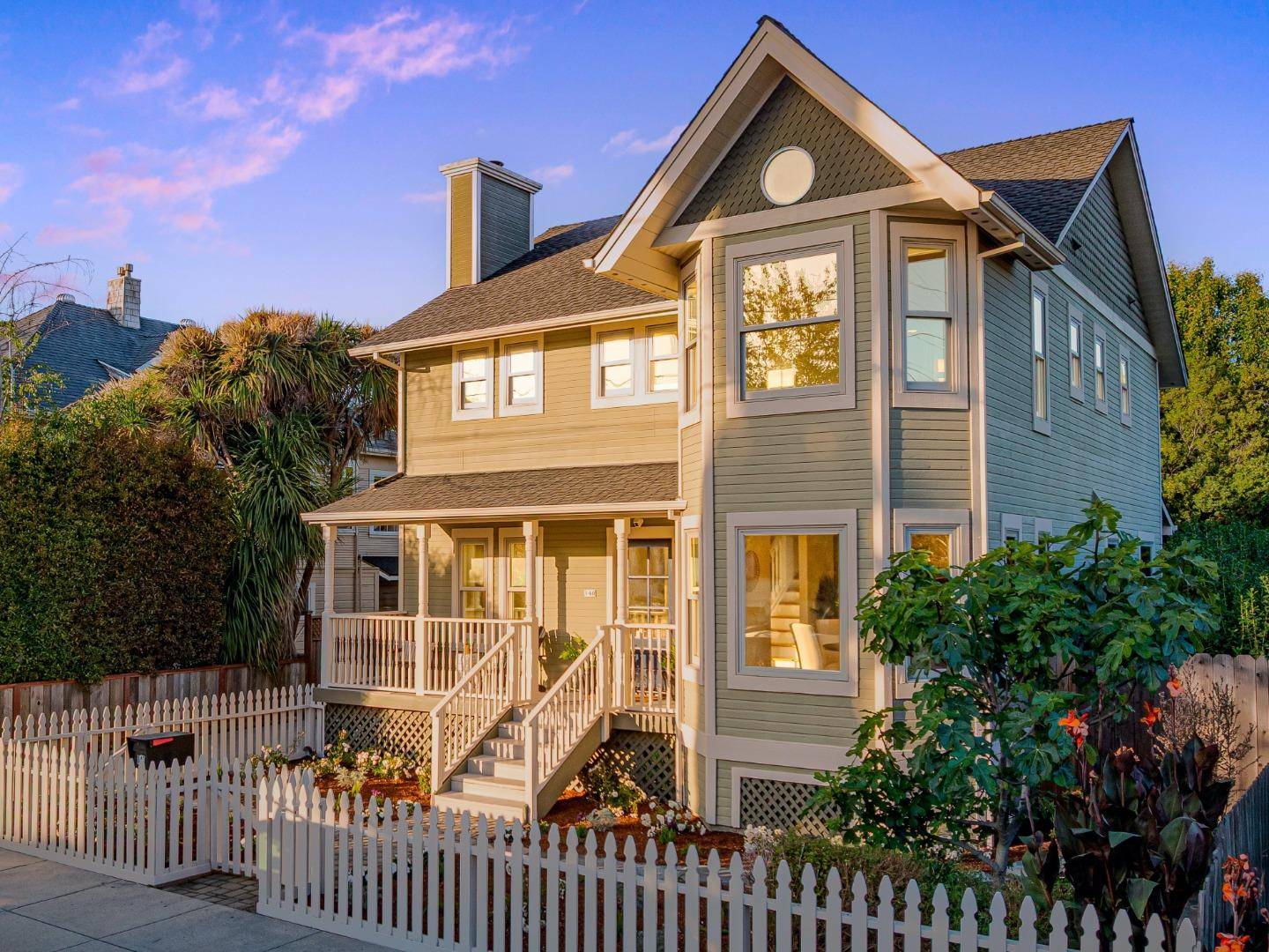 Santa Cruz, CA 95060,140 Myrtle ST
