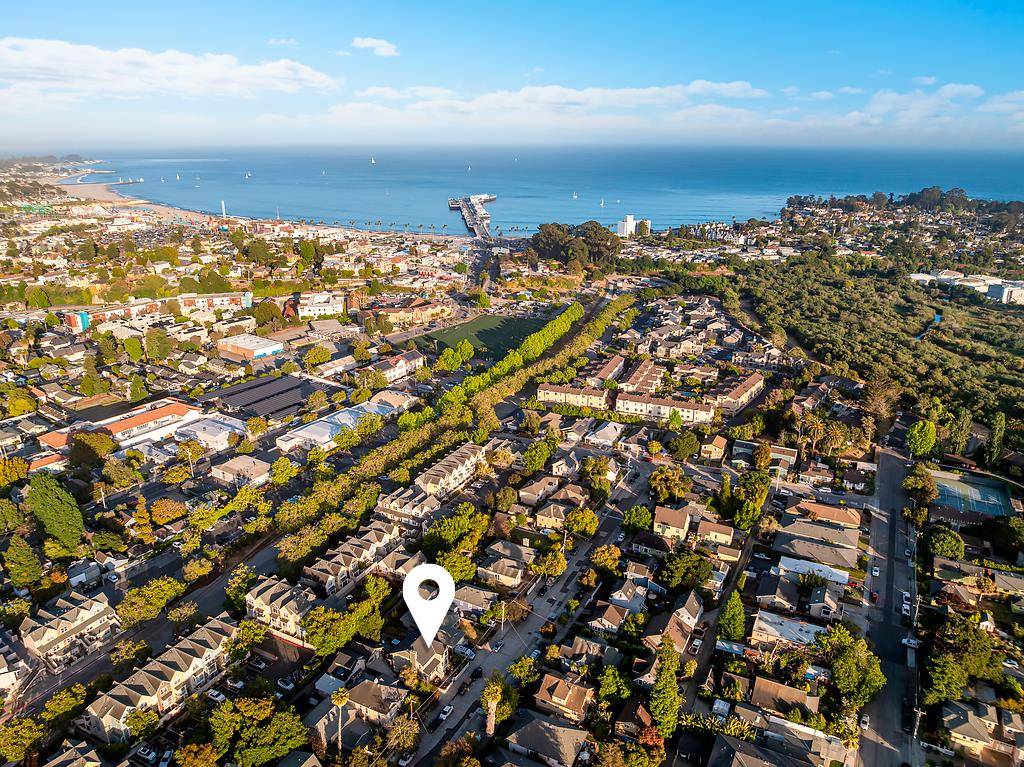 Santa Cruz, CA 95060,140 Myrtle ST