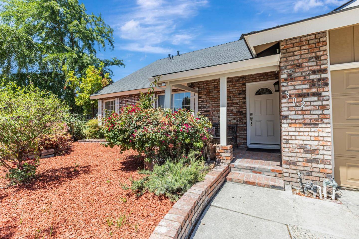 San Jose, CA 95123,302 Henderson DR