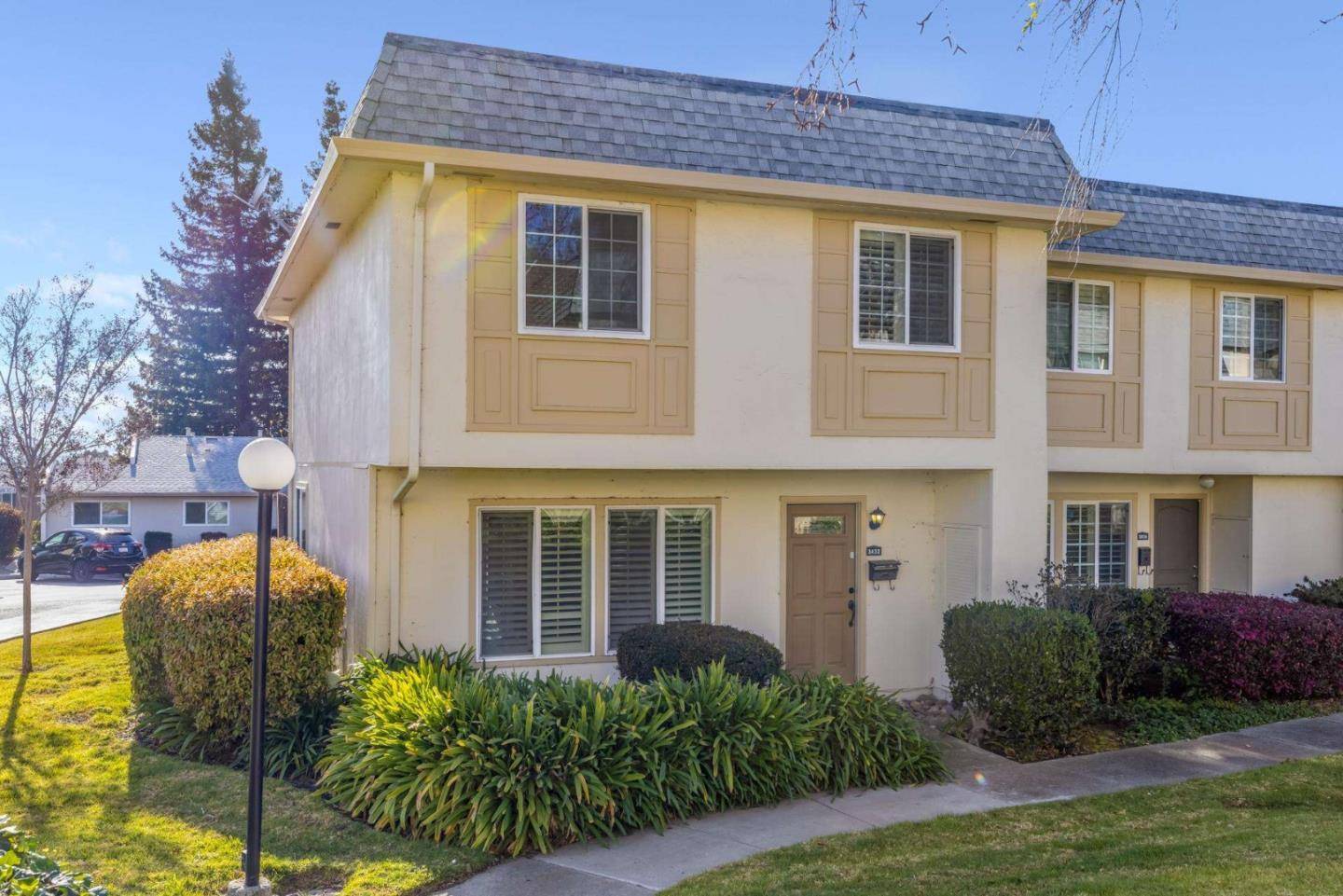 San Jose, CA 95132,3452 Charing Cross LN
