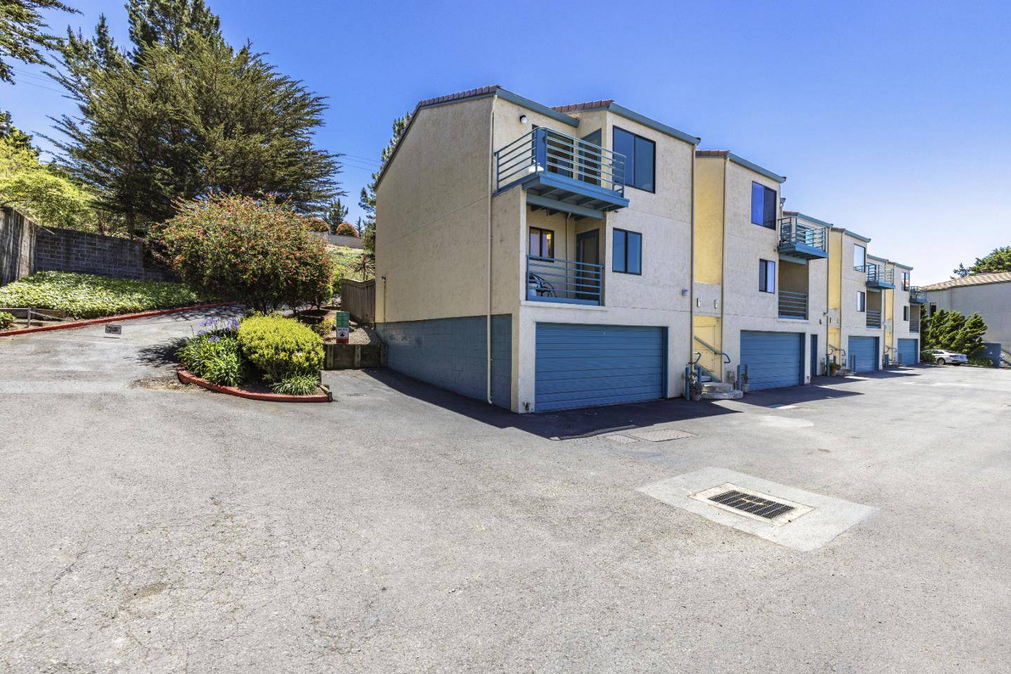 Pacifica, CA 94044,991 Fassler AVE