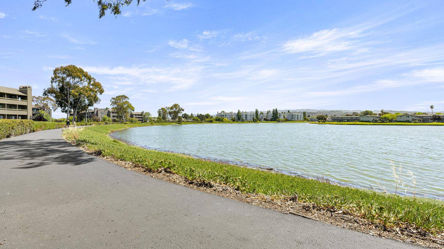Foster City, CA 94404,780 Sea Spray LN 211