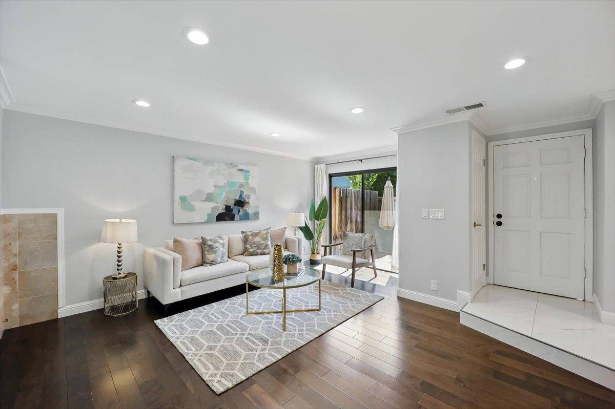 San Jose, CA 95124,2216 Fazeli CT