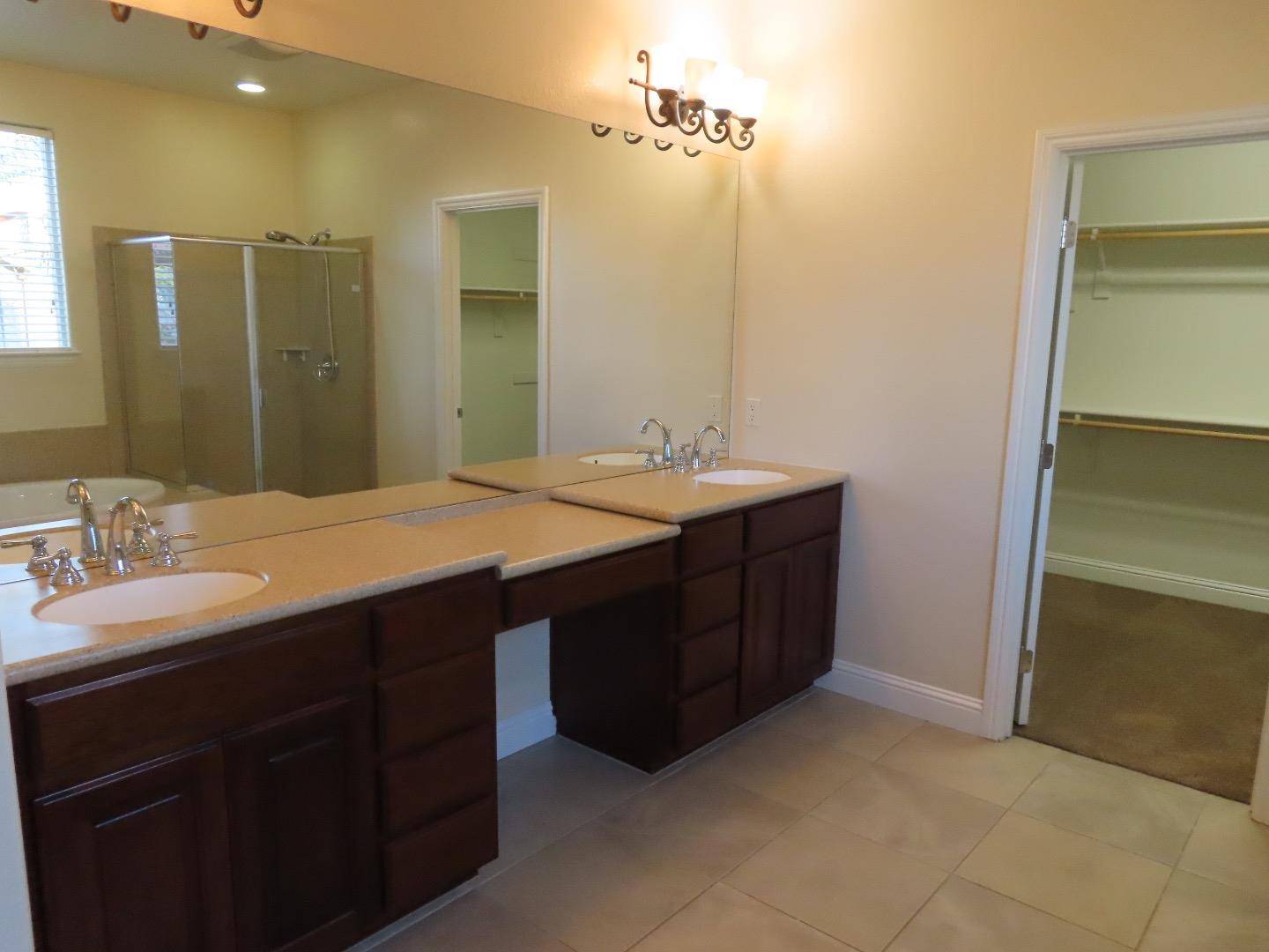 Tracy, CA 95391,176 N Sierra Madre ST