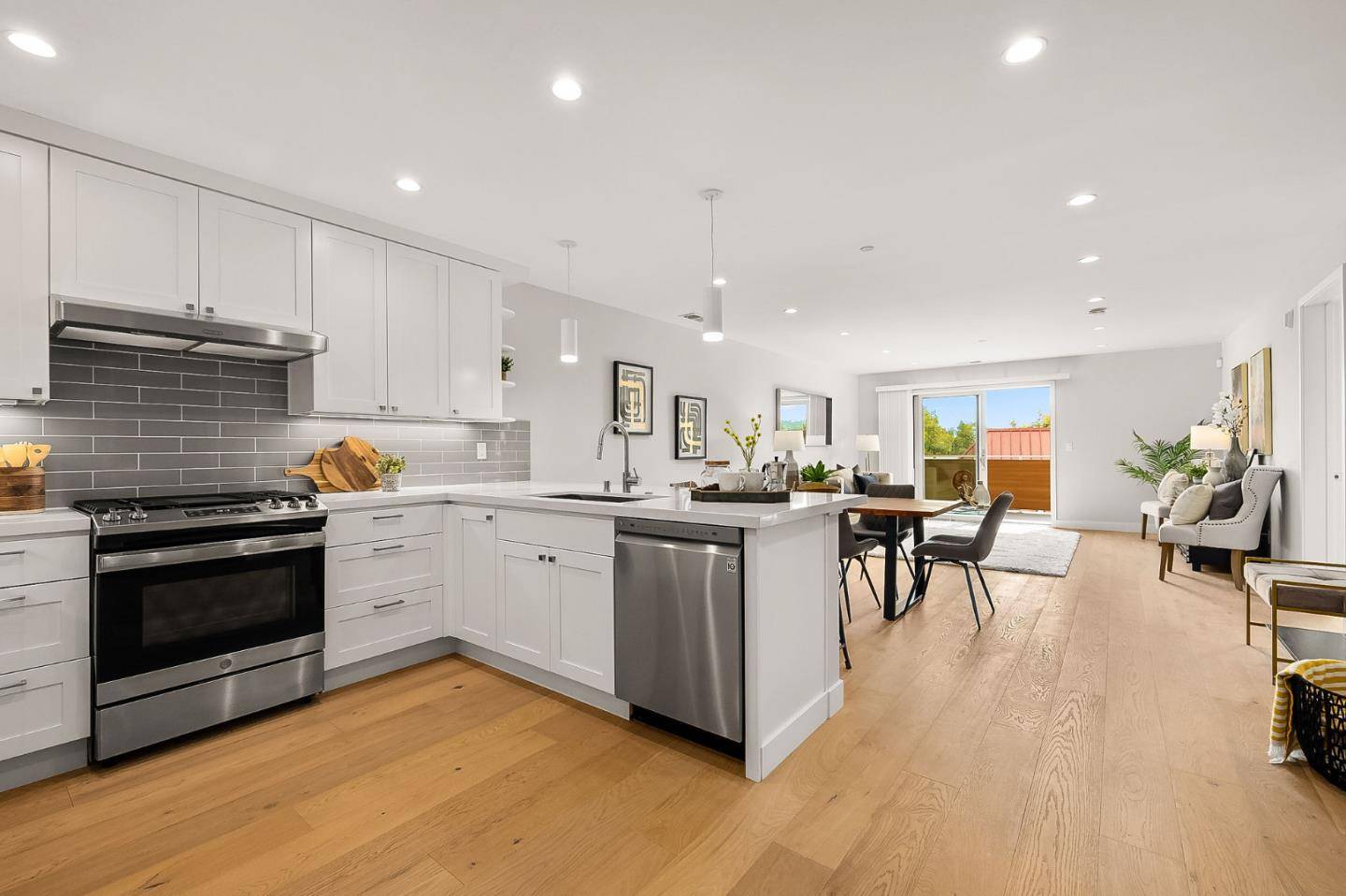 Millbrae, CA 94030,30 Hermosa AVE 201