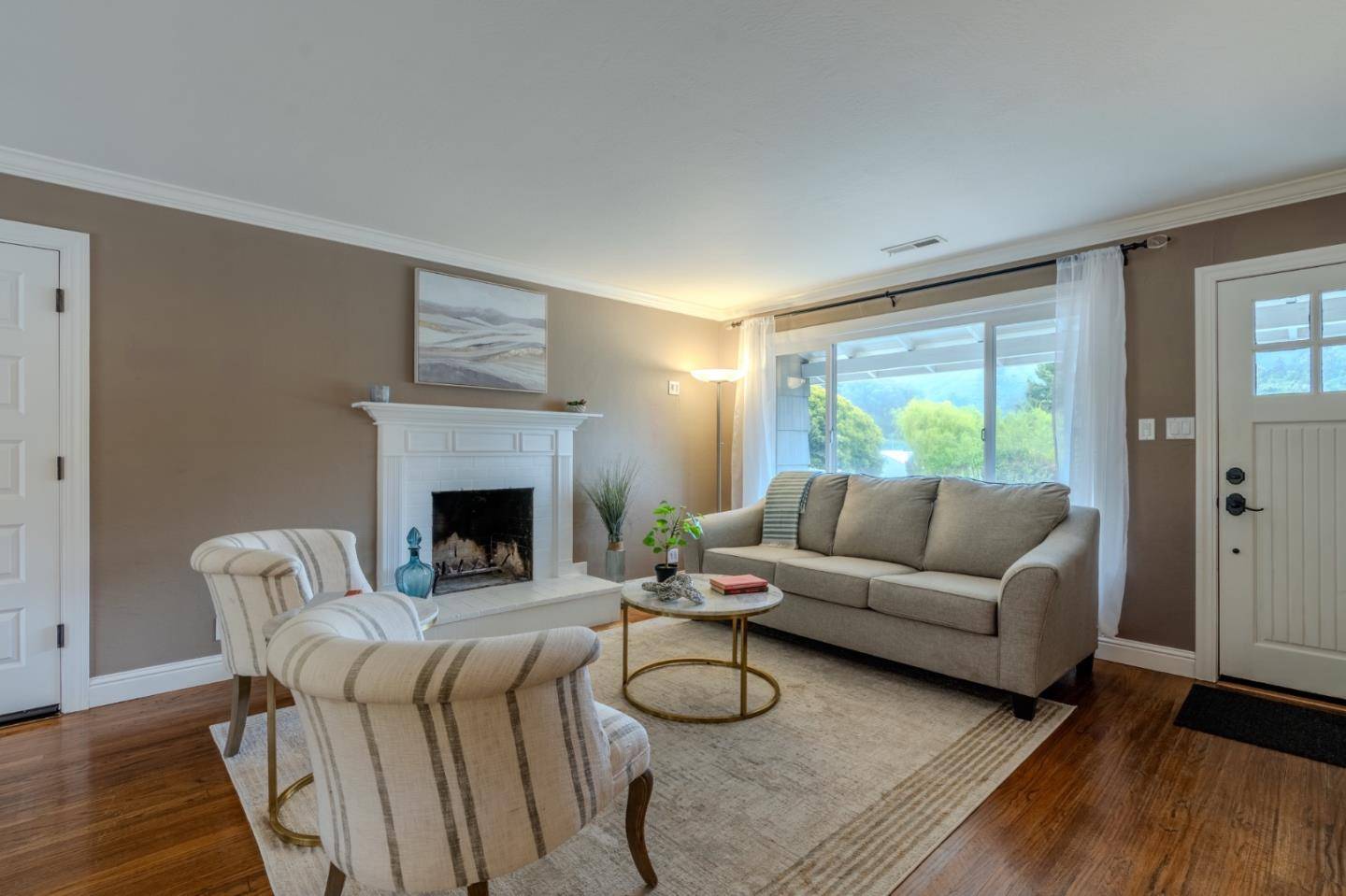 Pacifica, CA 94044,1203 Linda Mar BLVD