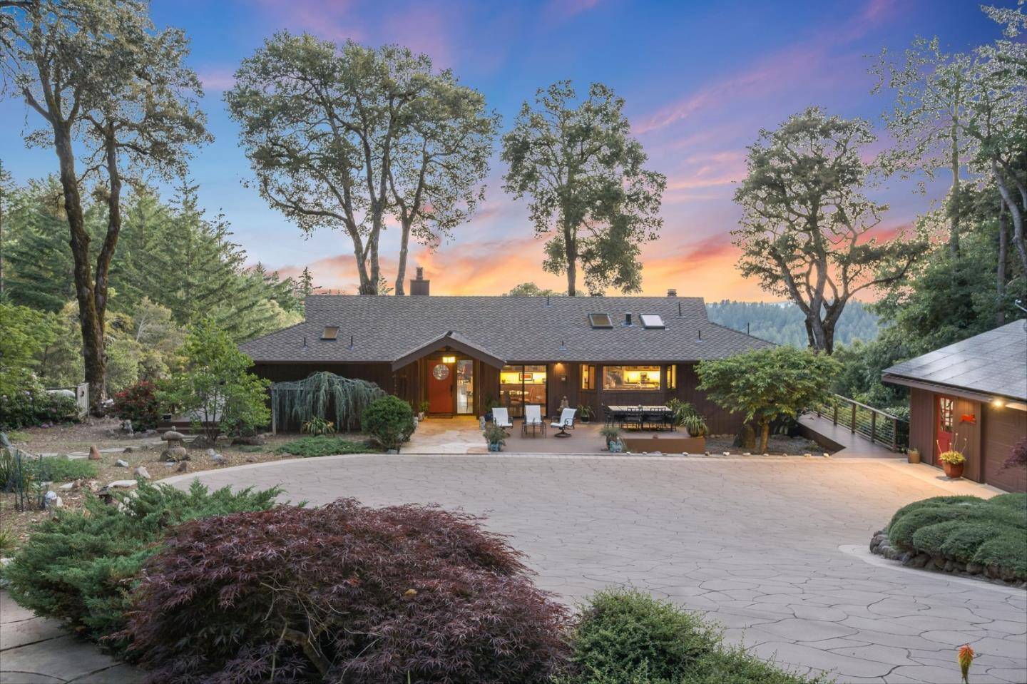 Los Gatos, CA 95033,170 Fox RUN
