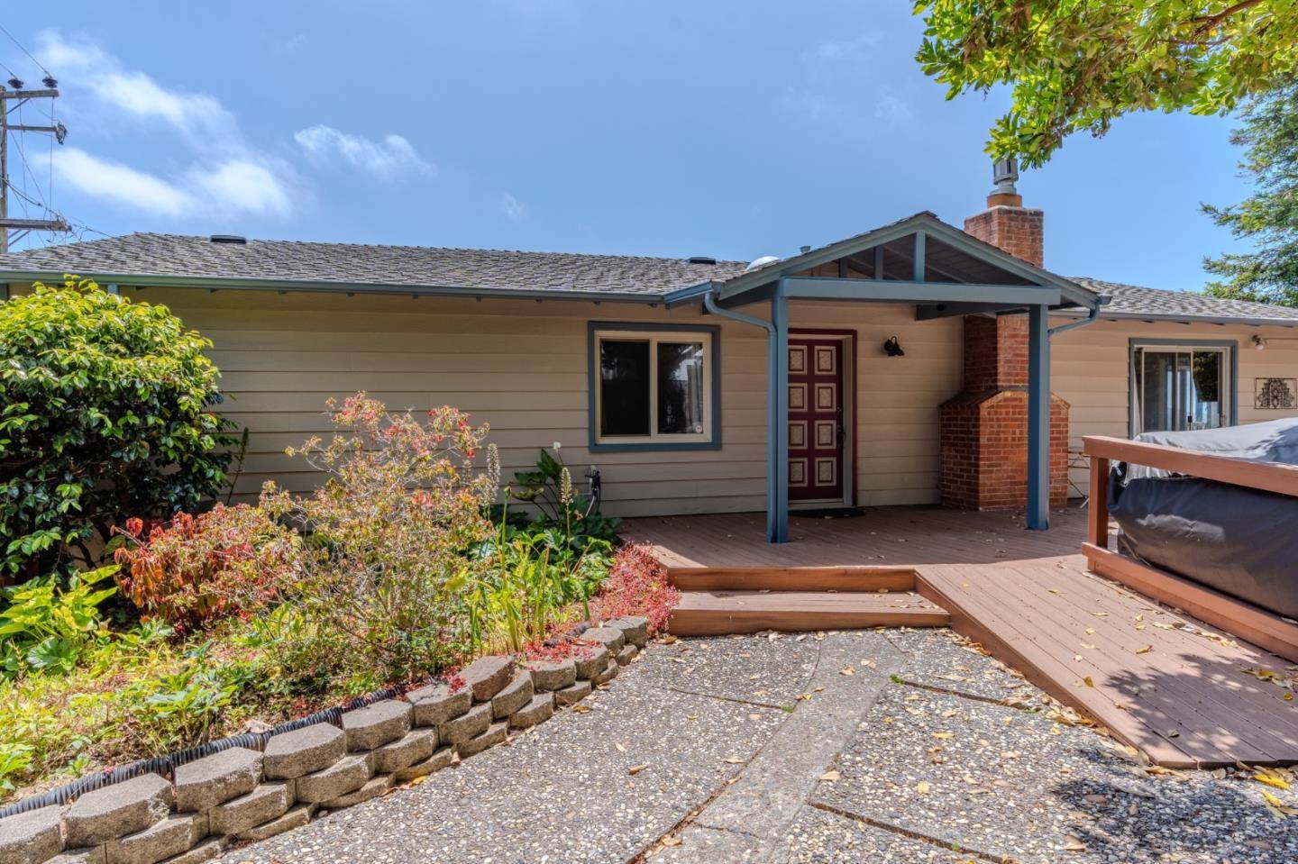 Pacifica, CA 94044,1327 Crespi DR