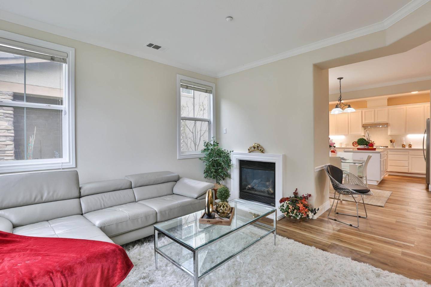 Sunnyvale, CA 94086,1051 W Iowa AVE