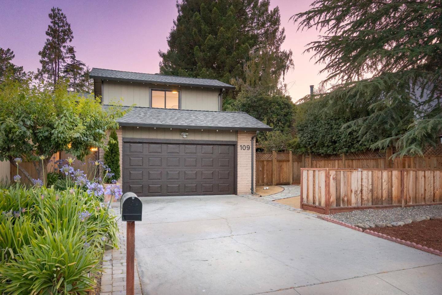 Santa Cruz, CA 95060,109 Cardiff PL