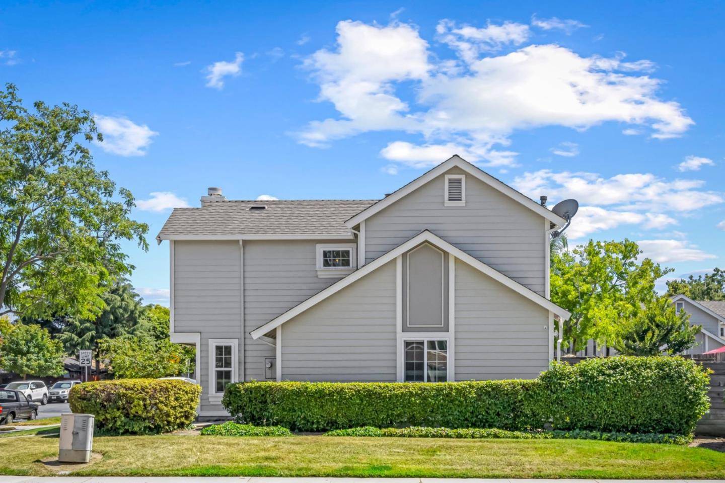 San Jose, CA 95123,262 Banana Grove LN