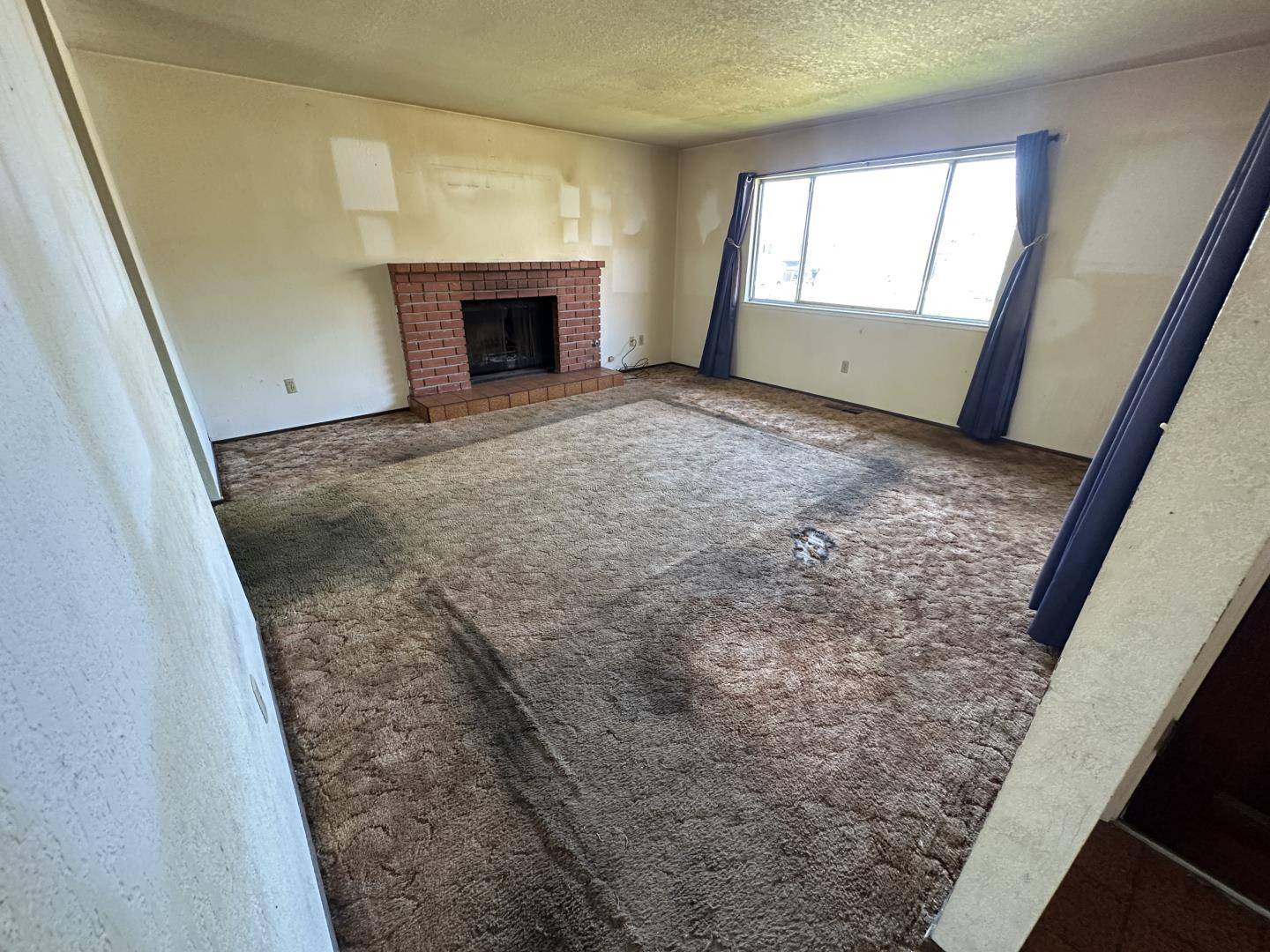 Salinas, CA 93905,840 N Madeira AVE