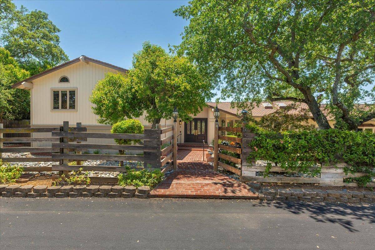 Los Gatos, CA 95030,17095 Summit WAY