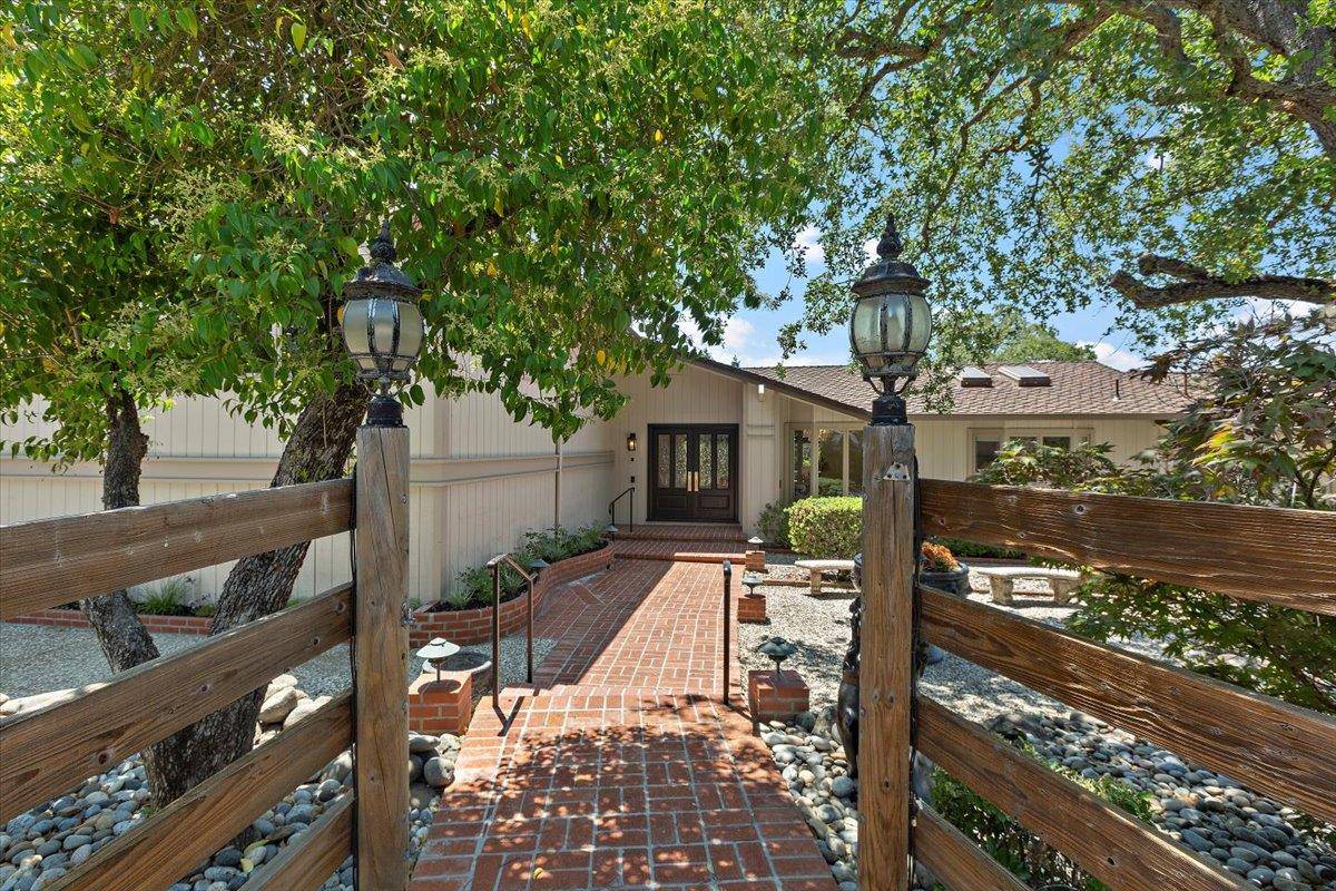Los Gatos, CA 95030,17095 Summit WAY