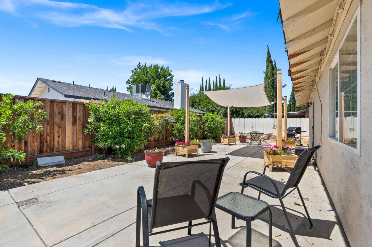 Manteca, CA 95336,1014 Croyden WAY