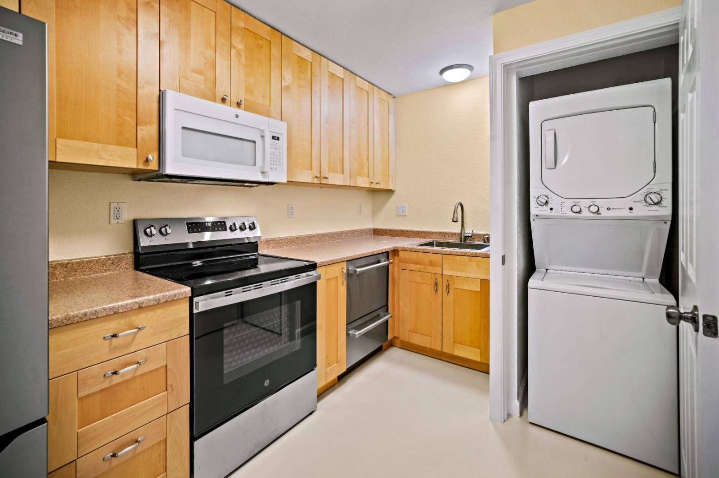 Monterey, CA 93940,820 Casanova AVE 75
