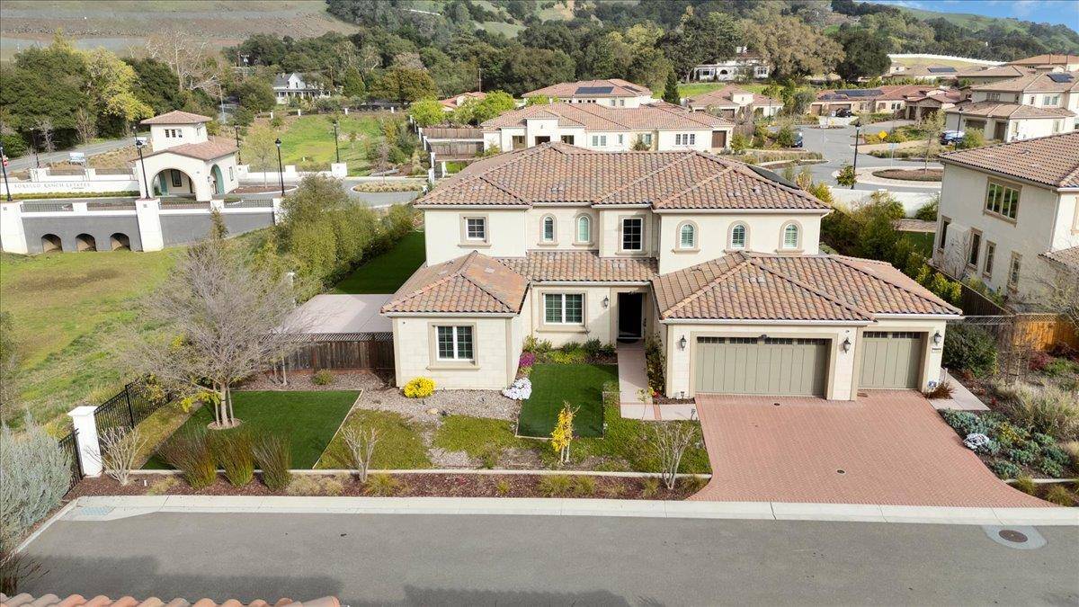 Morgan Hill, CA 95037,18665 Corte Paterna