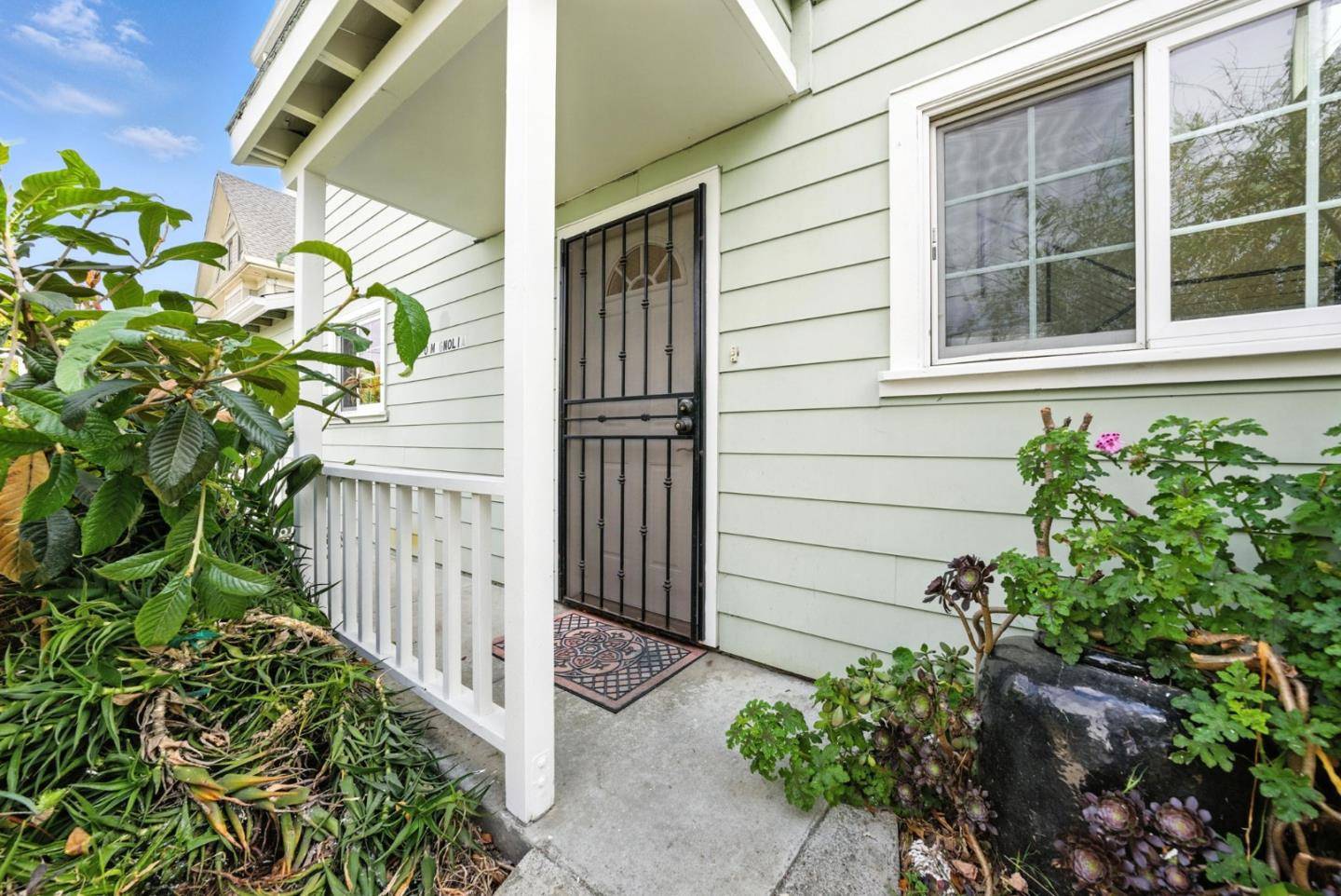 Emeryville, CA 94608,2930 Magnolia ST