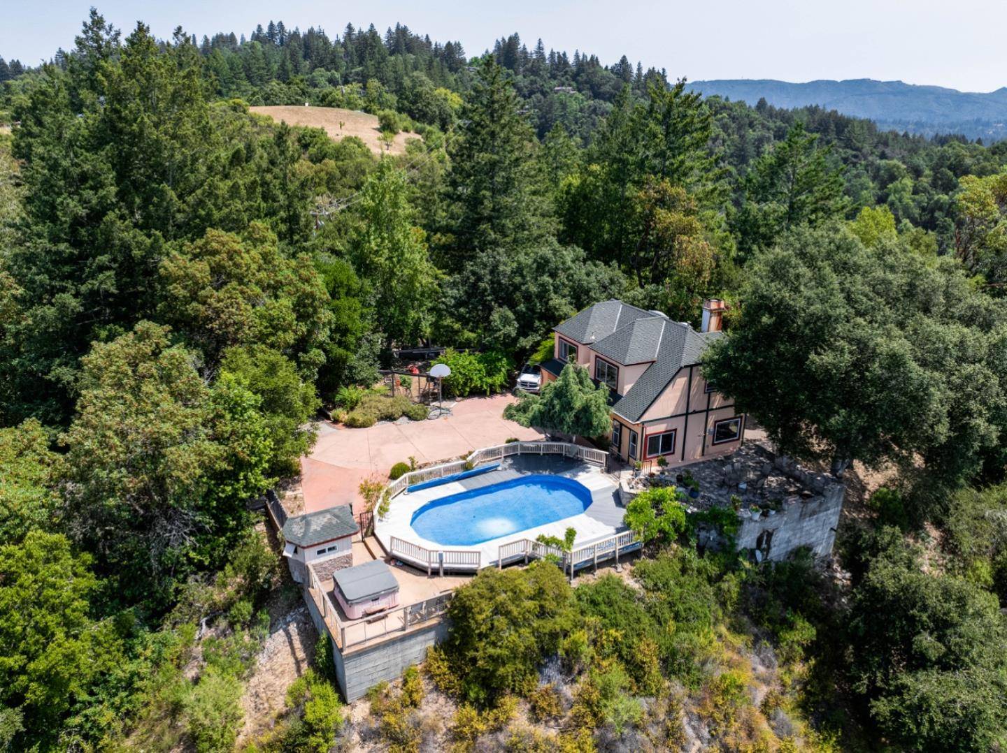 Scotts Valley, CA 95066,945 Eagle RD