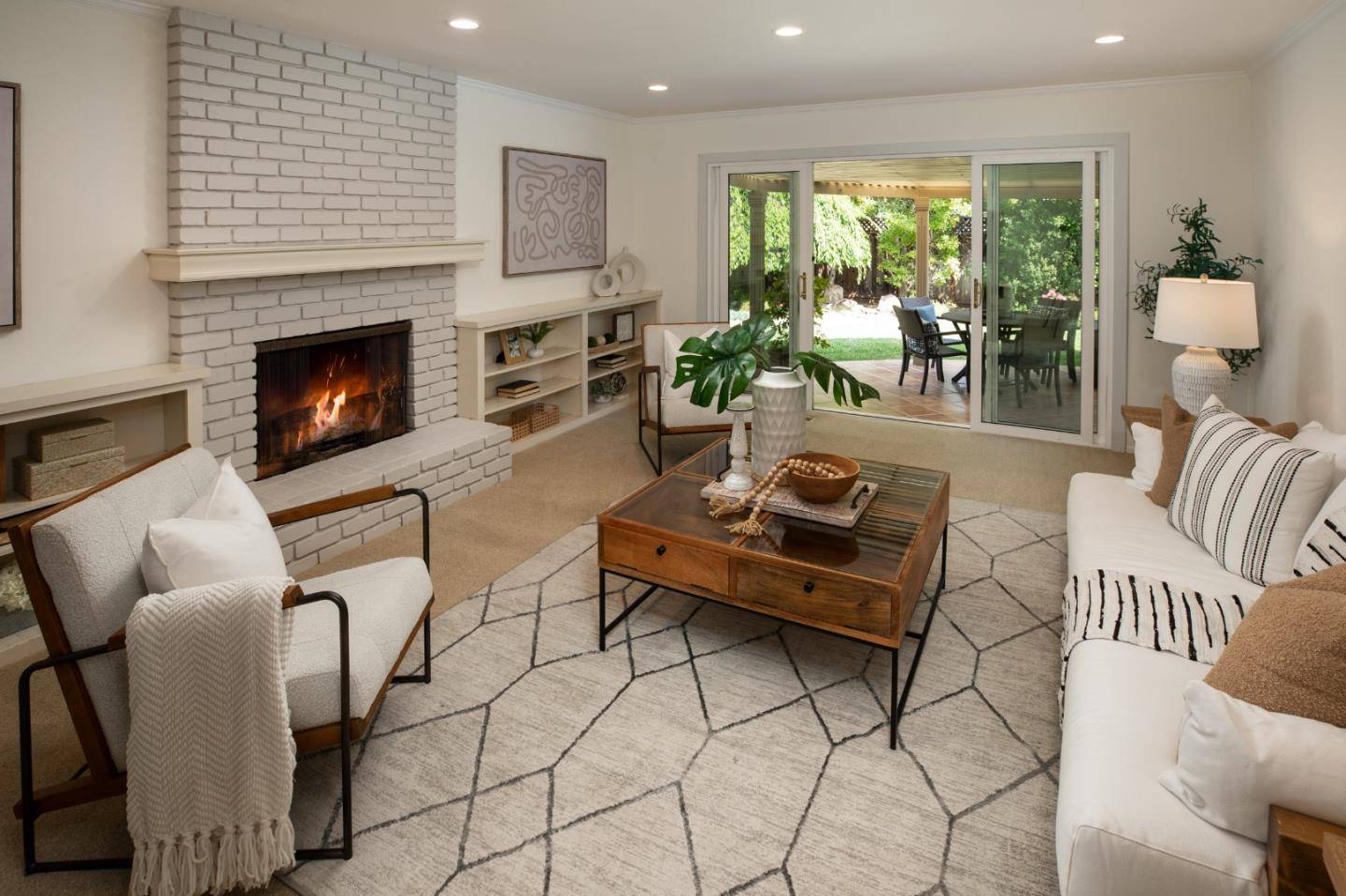 Los Altos, CA 94024,1061 Saint Joseph AVE