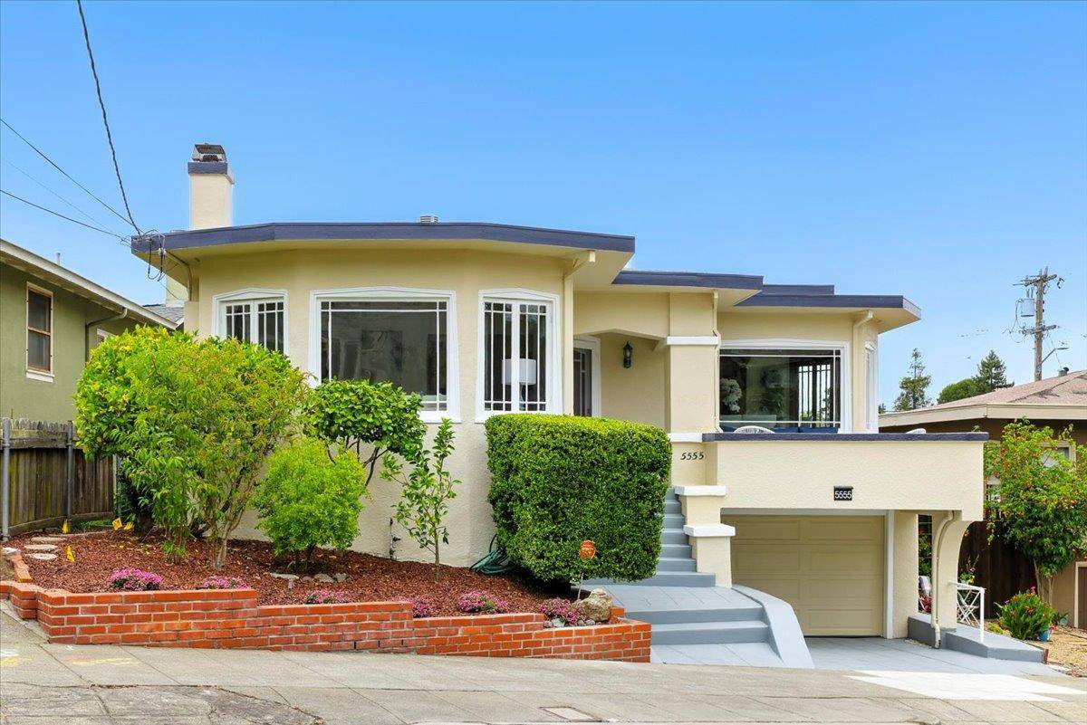 Oakland, CA 94618,5555 Carlton ST