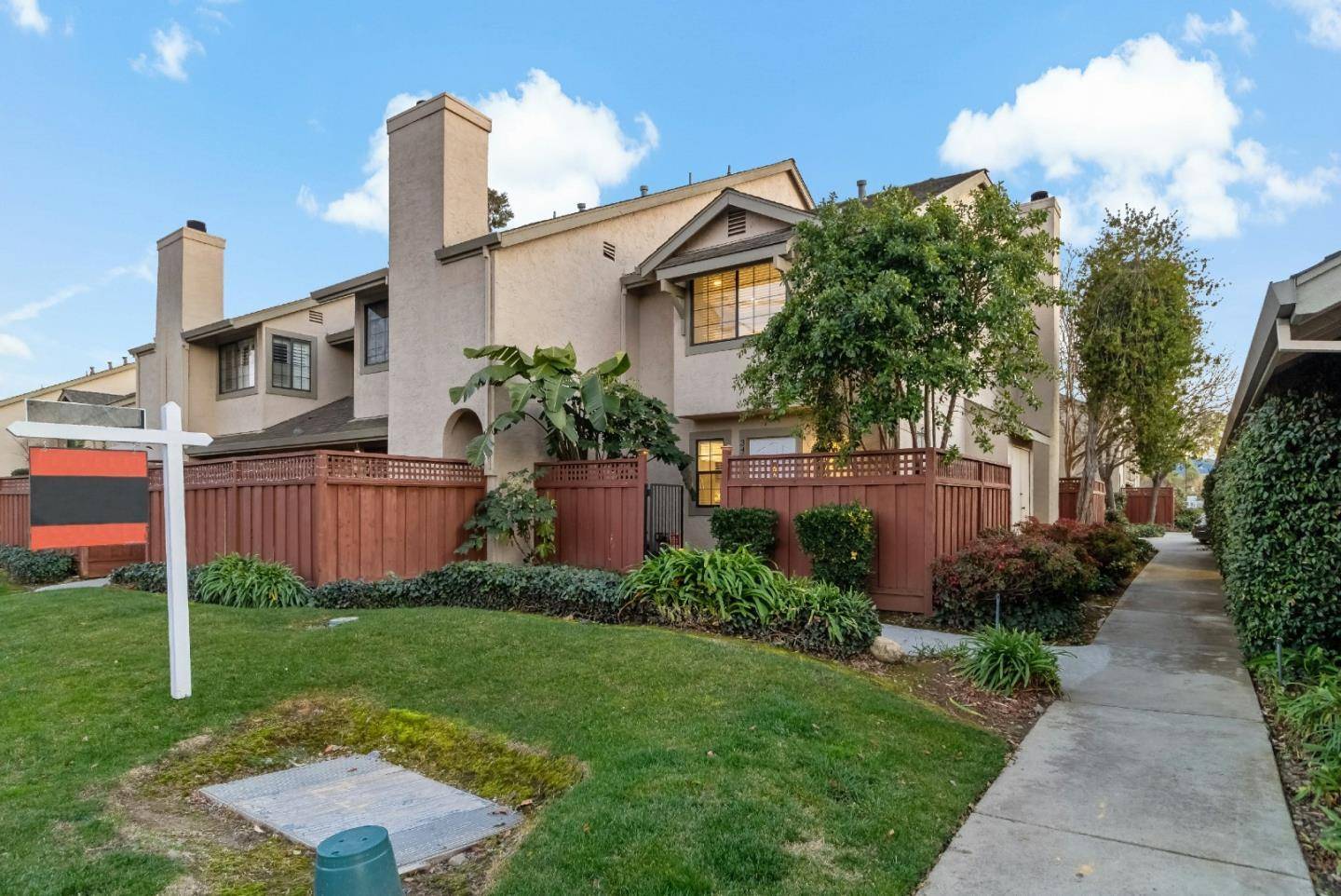 Campbell, CA 95008,340 W Sunnyoaks AVE